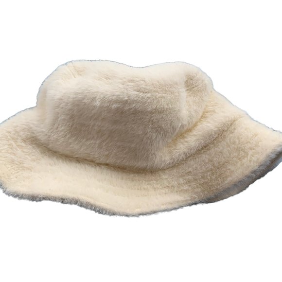 Asos Fluffy Sherpa Cream Color Bucket Hat - Picture 2 of 3